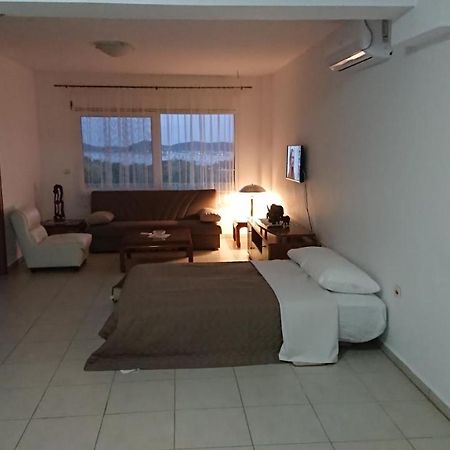 Apartment Ithakis Nea Iraklitsa Esterno foto
